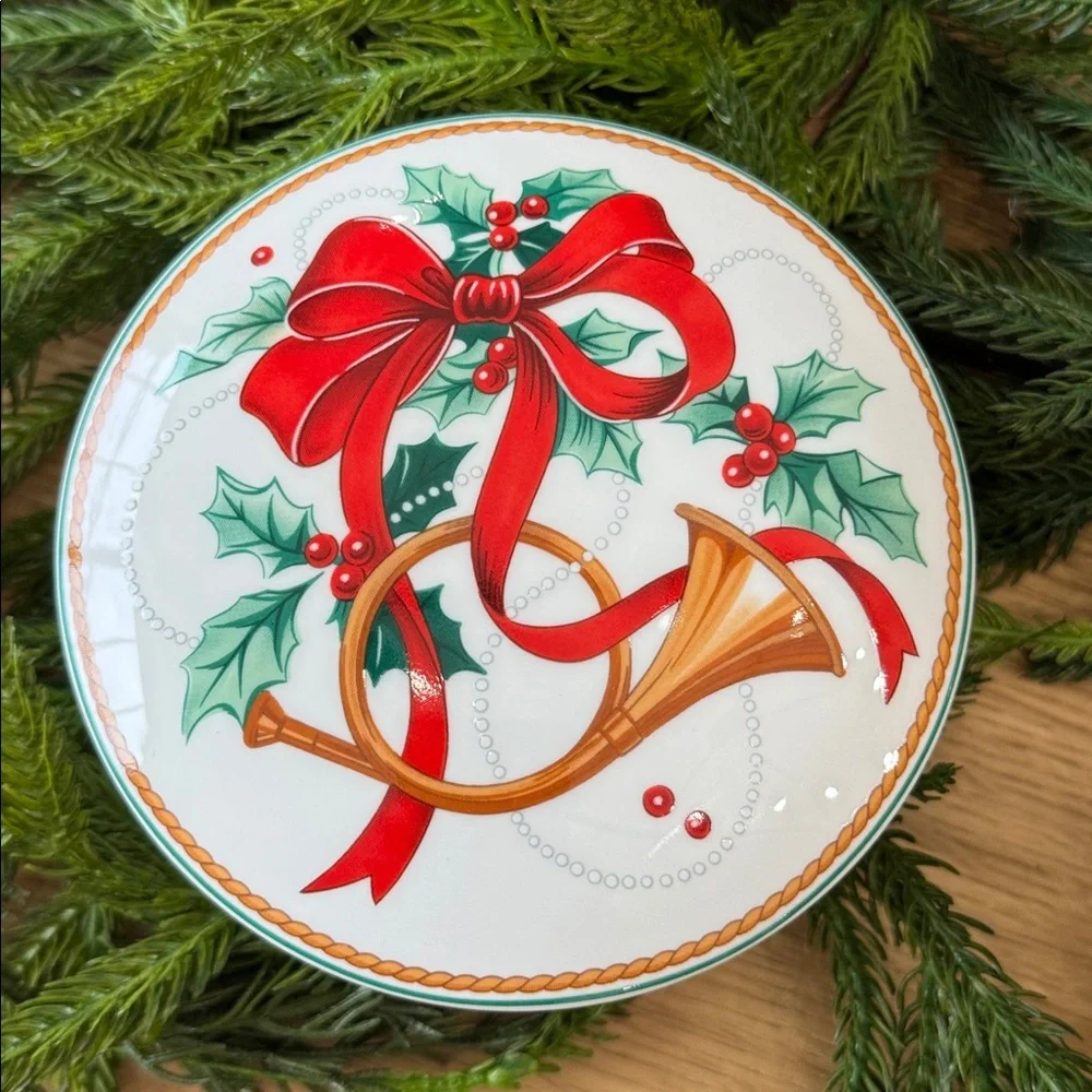 Mikasa Festive Holiday Decorative small jar